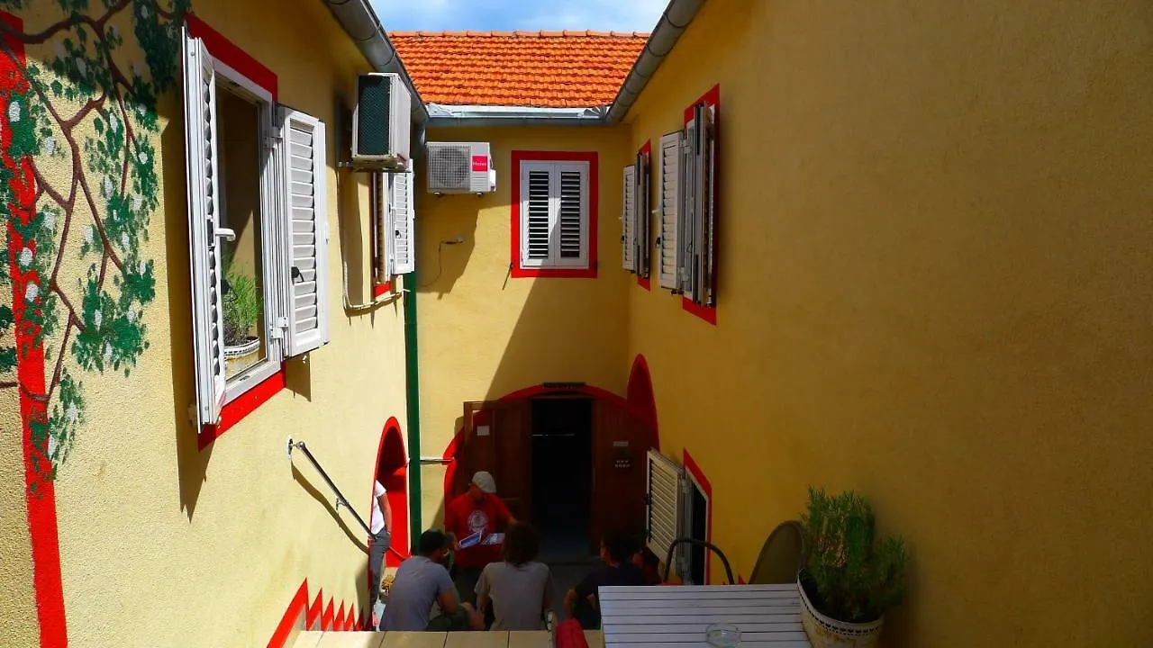The Mellow Monkey Hostel Zadar